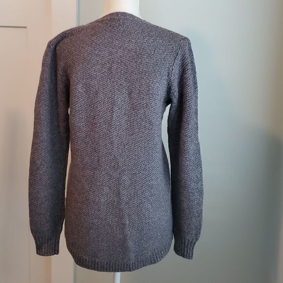 Cabela Women’s V Neck Long Sleeve Sweater Size Medium Gray - Picture 2 of 3